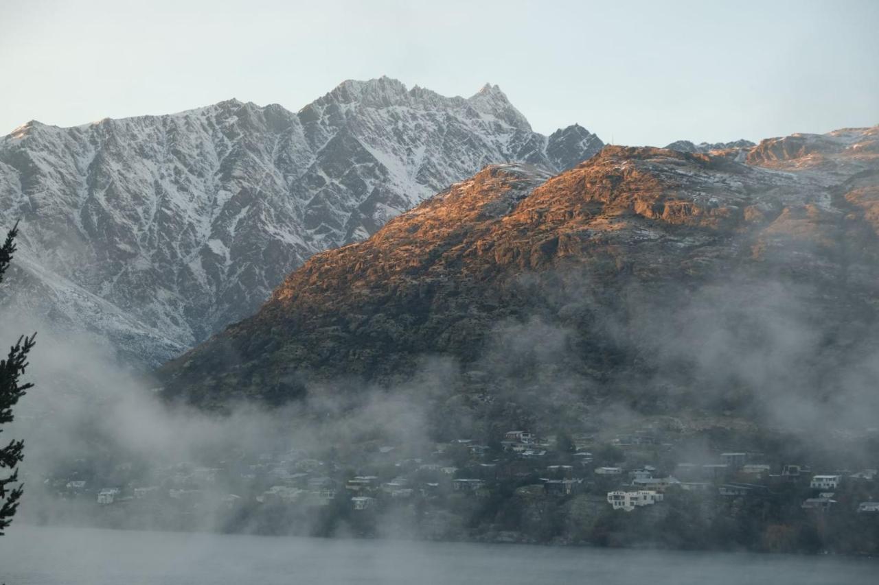Queenstown Lakefront Dream 4 Bed Экстерьер фото
