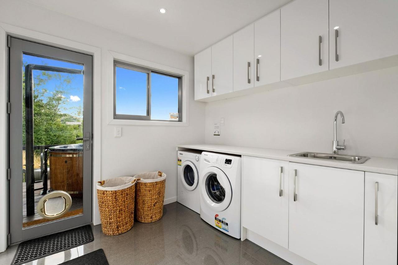 Queenstown Lakefront Dream 4 Bed Экстерьер фото
